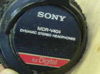 SONY MDR-V404 ダイナミックステレオヘッドフォン SONY MDR-V404 ダイナミックステレオヘッドフォン 動作確認済