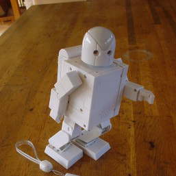 cam-08 二足歩行ロボット CAM－08